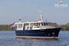 Feadship Canoe Stern - picture 2