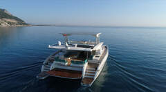 Serenity Yachts 64 Hybrid Solar Electric Powercat - fotka 8
