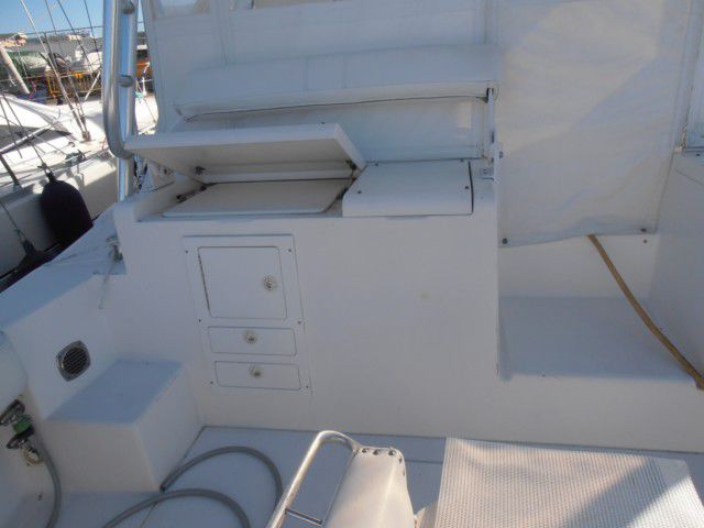 Luhrs 37 Open - image 3