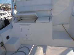Luhrs 37 Open - picture 3
