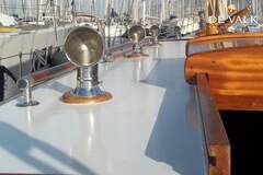 Classic Sailing Yacht - image 8