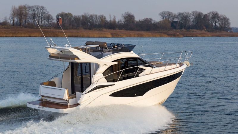 Galeon 360 Fly - picture 2