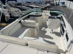 Sea Ray 240 Sundeck - picture 3