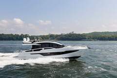 Galeon 650 Skydeck - picture 3