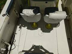 Boston Whaler 240 Outrage - picture 8