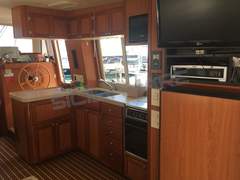 Mainship 400 Trawler - picture 3