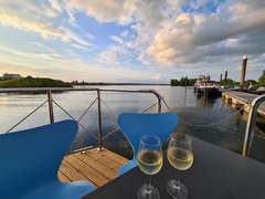 Campi 300 Houseboat - picture 5