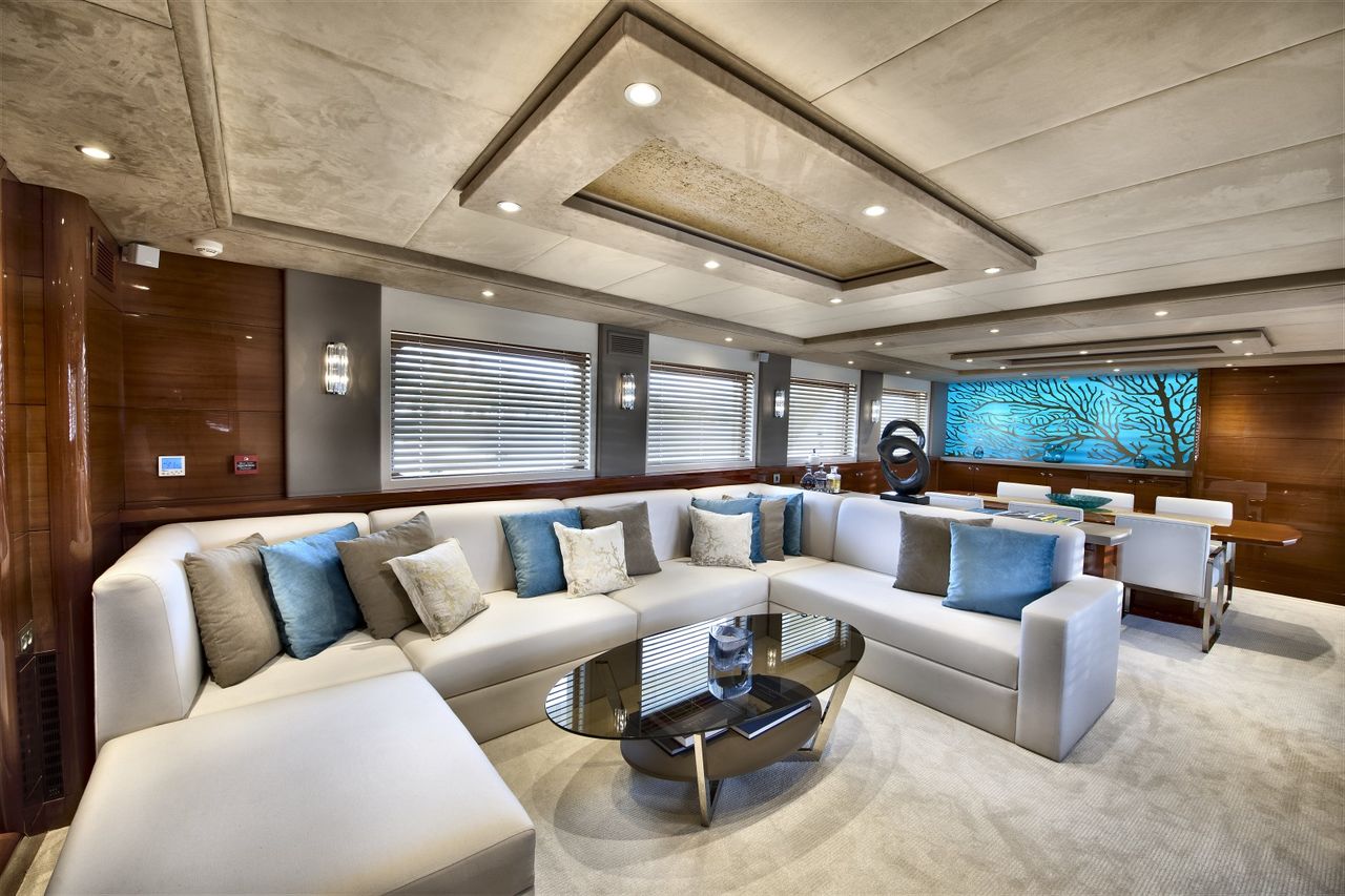 34m Composite Hull Luxury Yacht - fotka 2