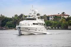 Oceanfast Motor Yacht - zdjęcie 3