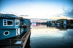 Grey Floating House Houseboat - picture 6