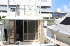 Hatteras 36 Convertible - picture 6