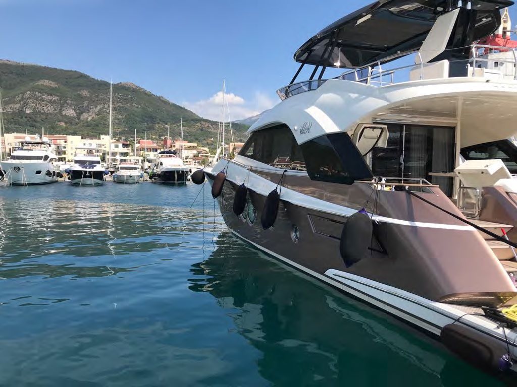 Monte Carlo Yachts 70 - resim 3