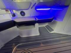 Sea Ray 190 SPX Wakeboard Tower - picture 6
