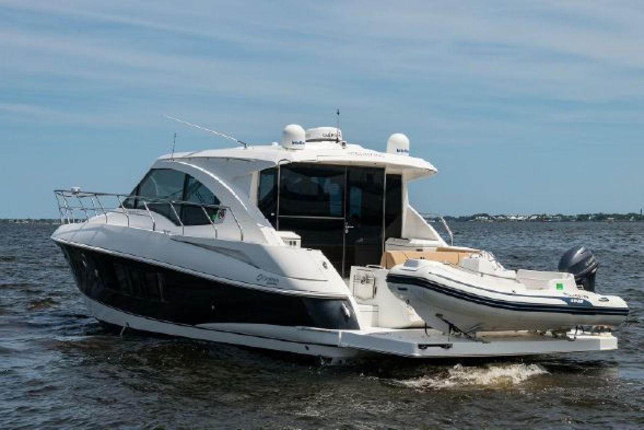 Cruisers Yachts 45 Cantius - picture 2