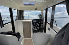 Quicksilver 705 Pilothouse mit 150PS inkl Trailer - picture 5