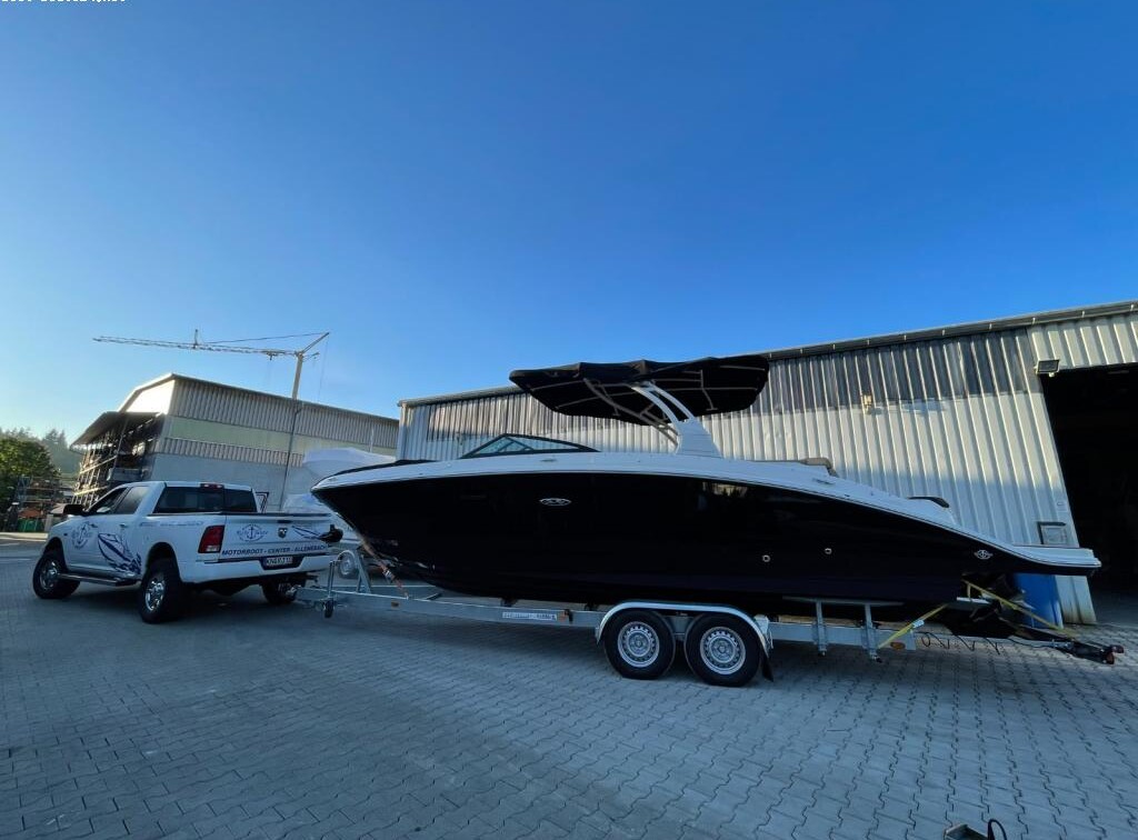 Sea Ray 270 SDXE & Trailer (AUF Lager)