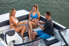 Bayliner VR5 Bowrider Outboard mit 115 PS - picture 6