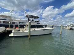 Hatteras Sport Fish Convertible - picture 1