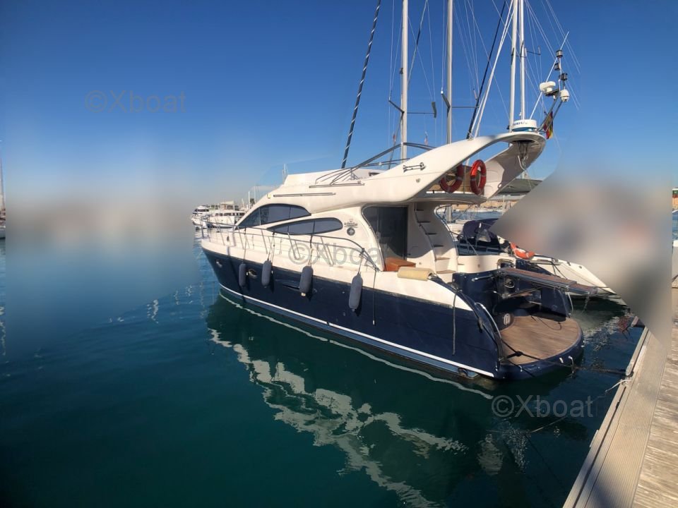 Doqueve 450 Majestic boat in good Condition lots