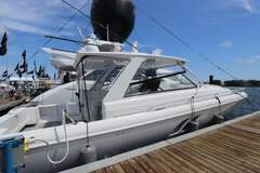 Intrepid 475 Sport Yacht - фото 7