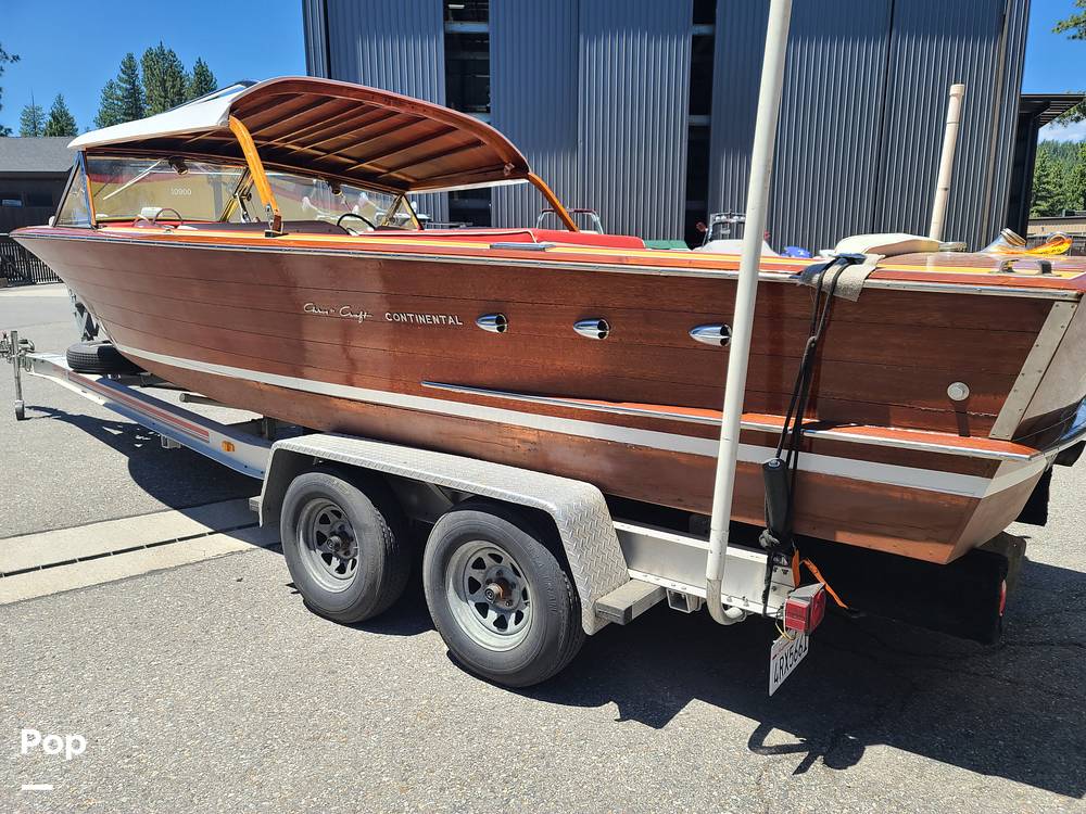 Chris-Craft Continental - picture 3