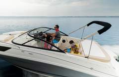Bayliner VR5 Cuddy Outboard - fotka 3