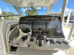 Boston Whaler 420 Outrage - immagine 9