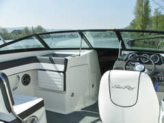 Sea Ray 210 SPXE Bowrider - picture 4