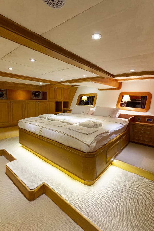 38M, 5 Cabin Luxury Gulet - image 2