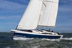 Dufour 470 - picture 2