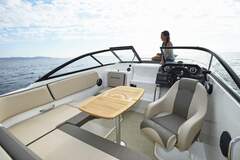 Bayliner VR5 Cuddy Outboard - fotka 5