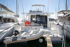 Fountaine Pajot MY 37 Motoryacht - picture 1