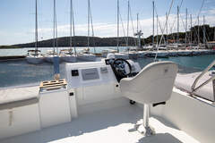 Fountaine Pajot MY 37 Motoryacht - picture 7