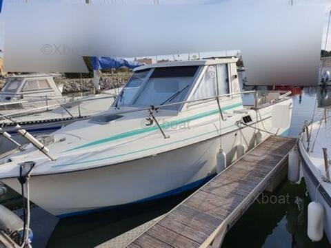 Bénéteau Antares 680 boat in Excellent Condition, day