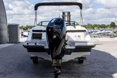 Sea Ray SPX 210 Outboard - picture 4