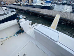 Luhrs 28 - picture 4