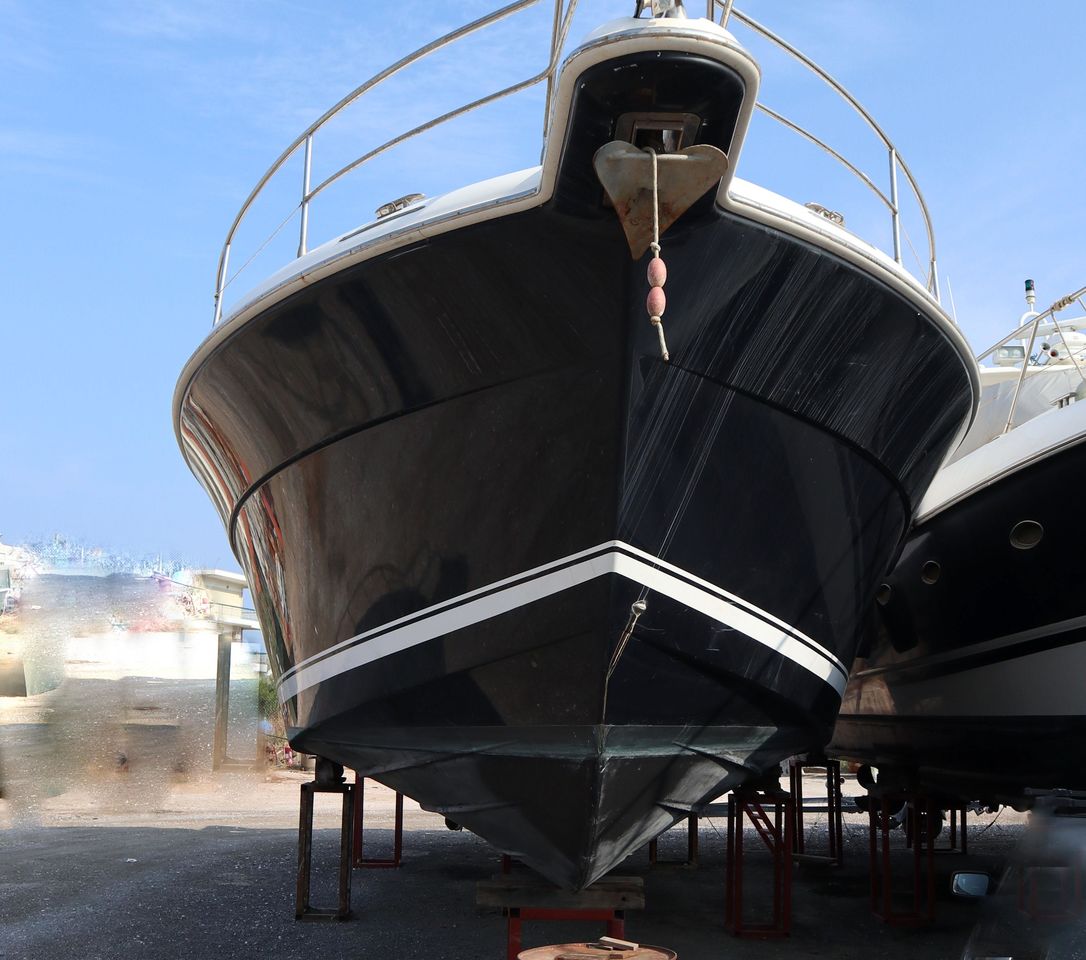 Riviera 4400 Sport Yacht - resim 2