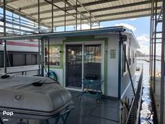 50-Foot Houseboat - picture 4