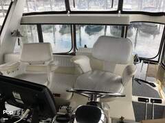 Carver 3807 Aft Cabin - picture 9