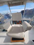Viking 57' Convertible - picture 10
