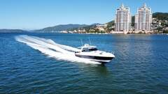 Intrepid 475 Sport Yacht - picture 5