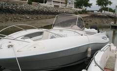 Quicksilver 720 Commander Boat Renowned for its - image 2