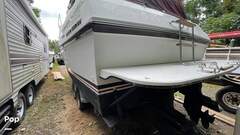 Carver 2757 Montego Dual Cabin - picture 3