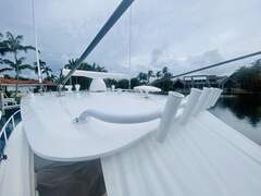 Intrepid 390 Sport Yacht - resim 8