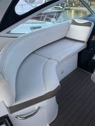 Cruisers Yachts 330 - picture 6