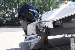 Boston Whaler 270 Outrage - picture 4