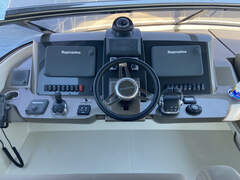Marquis 630 SY Sport Yacht - image 10