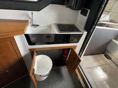 Buster Phantom Cabin - picture 8