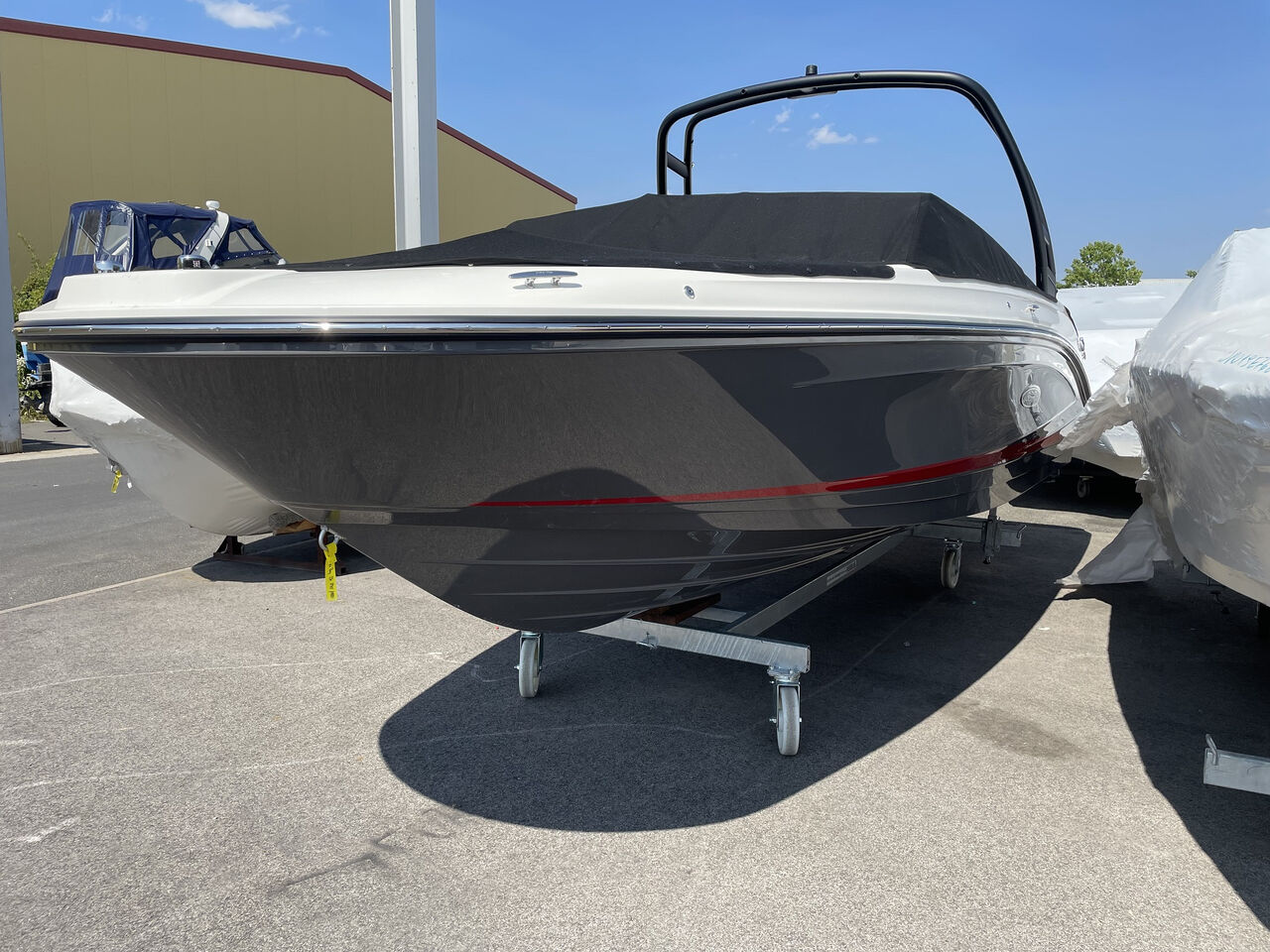 Sea Ray 230 SPXE - picture 2
