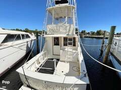 Hatteras 36 Convertible - picture 5